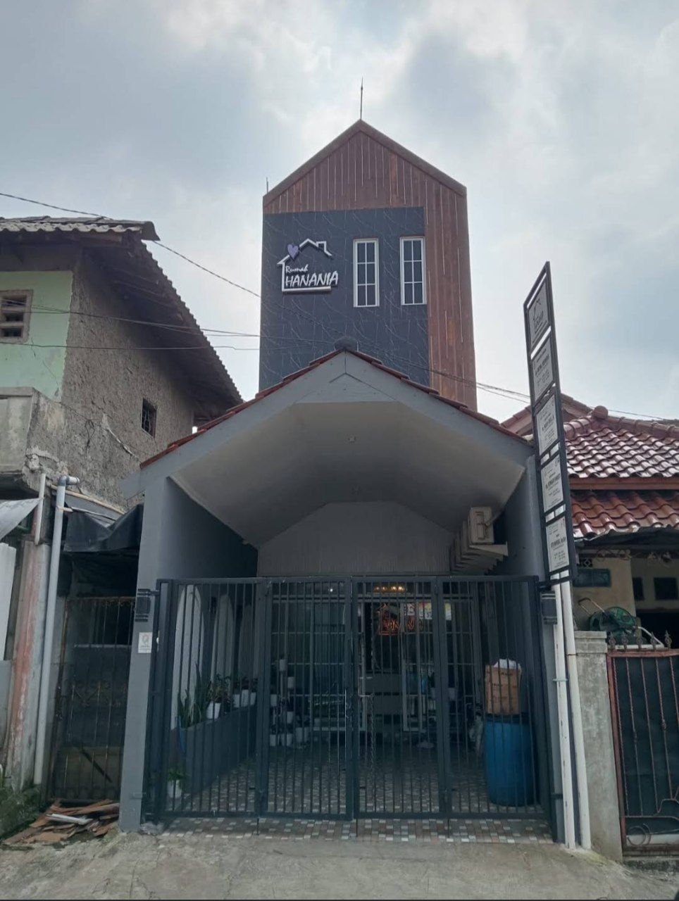 Ruang Praktik & Tindakan Modern