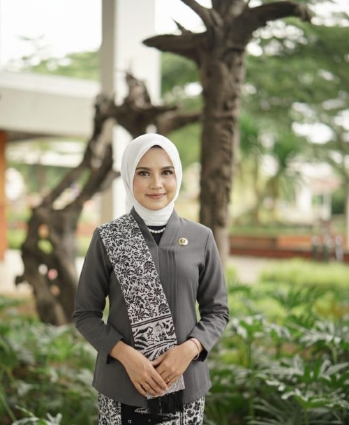 Aida Sa'adah, S.Tr.Keb, Bdn